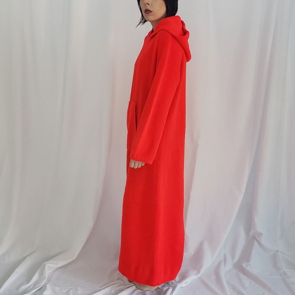 70s Red Hooded Fleece Robe - Picture 2 of 5